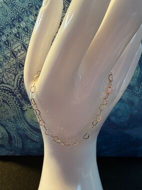 Delicate Gold Link Bracelet